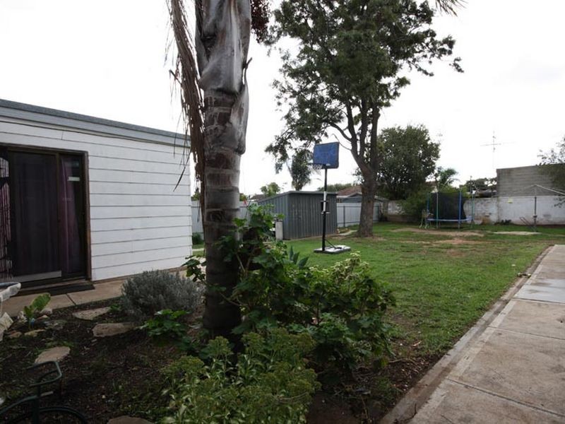 10 Clacton Road, Dover Gardens SA 5048