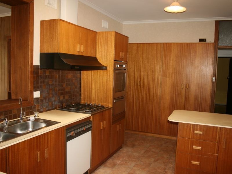 5 Sunshine Ave, Warradale SA 5046