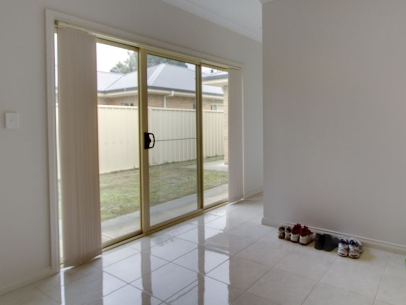 8A White Cresent, Seacombe Gardens SA 5047