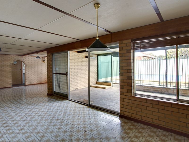 26 Ralph Street, Sturt SA 5047