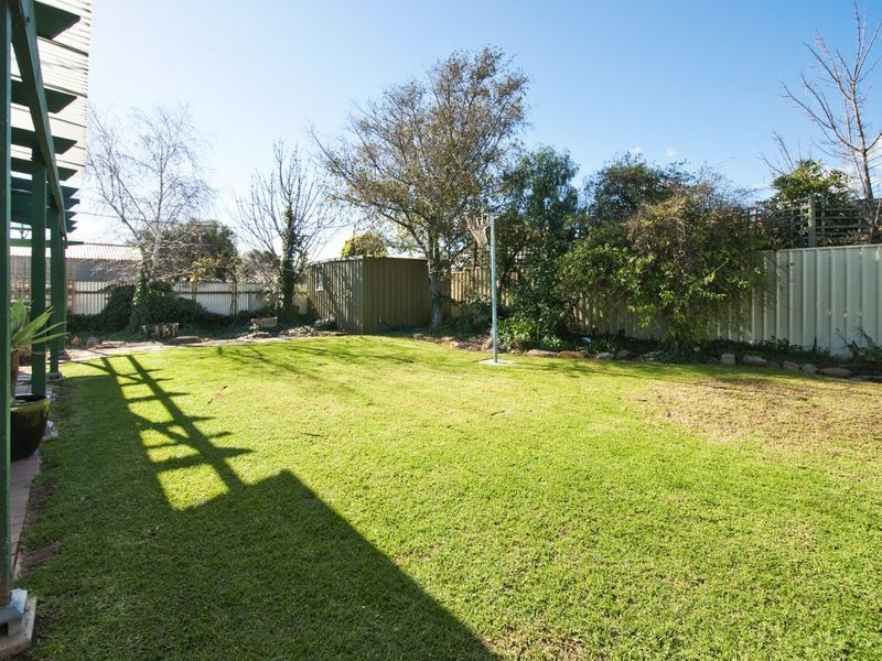 21 Ballara Avenue, Warradale SA 5046
