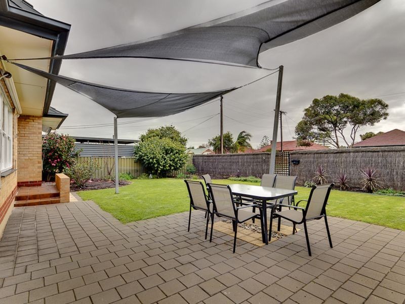 2 Harcourt Avenue, Clovelly Park SA 5042