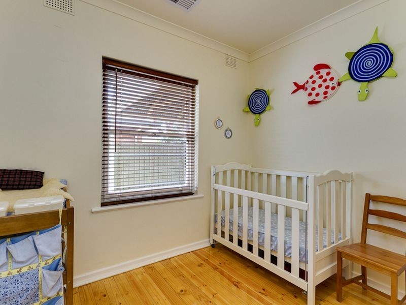 2 Harcourt Avenue, Clovelly Park SA 5042