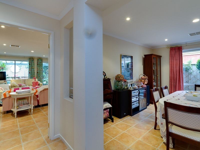 1 Maesbury Circuit, Sturt SA 5047