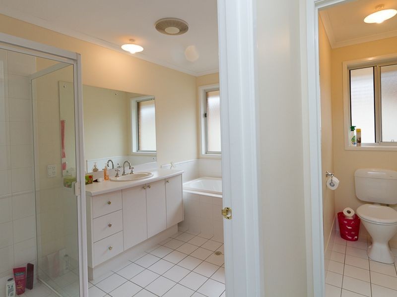 1 Maesbury Circuit, Sturt SA 5047