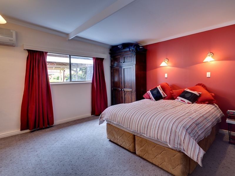 25 Lascelles Ave, Hove SA 5048