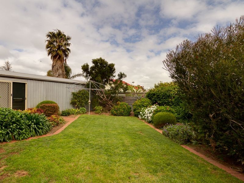 25 Lascelles Ave, Hove SA 5048