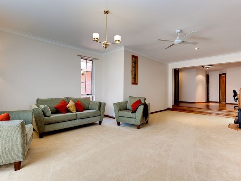 13 Topaz Drive, Flagstaff Hill SA 5159