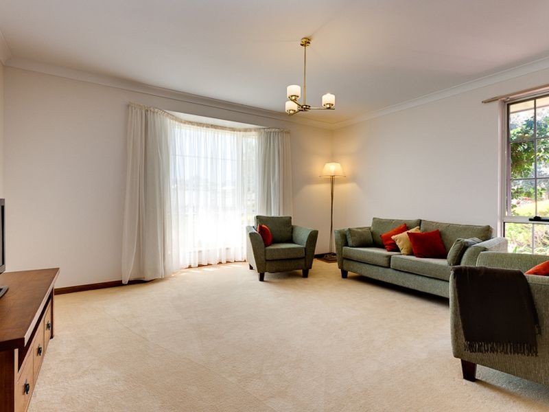 13 Topaz Drive, Flagstaff Hill SA 5159