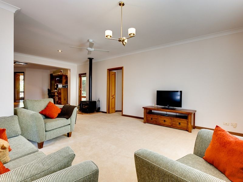 13 Topaz Drive, Flagstaff Hill SA 5159