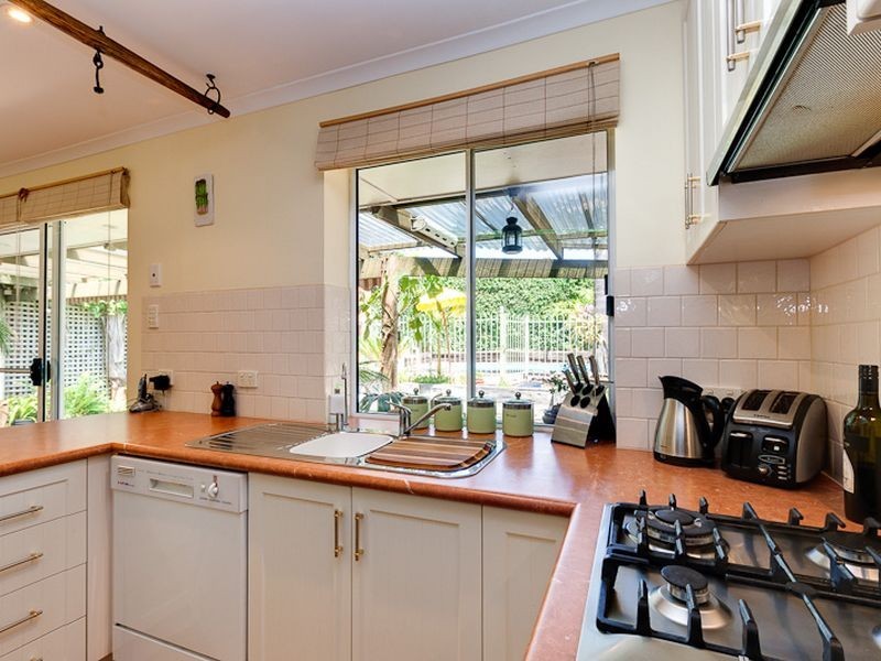 13 Topaz Drive, Flagstaff Hill SA 5159