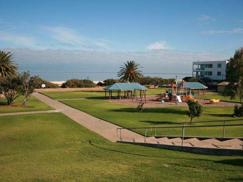 1/27 Young Street, Seacliff SA 5049