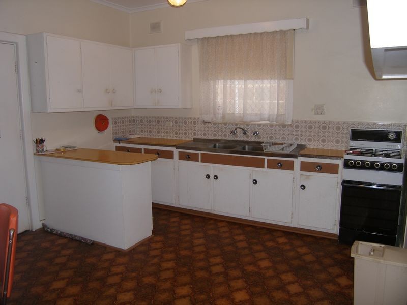 31 Clacton Road, Dover Gardens SA 5048