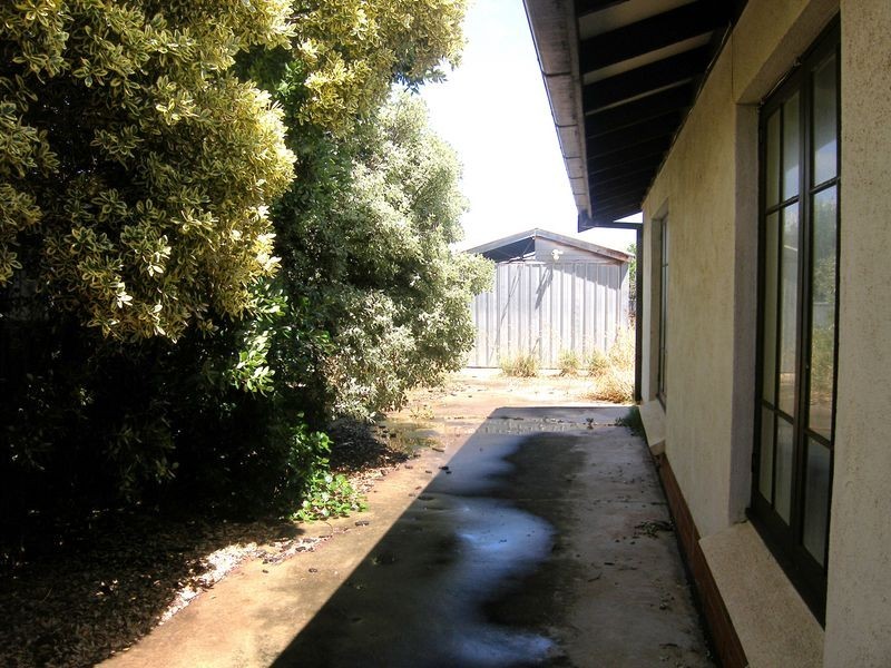 12 Nedland Crescent, Port Noarlunga South SA 5167