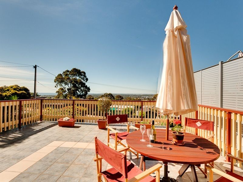 14 Sinclair Street, Seaview Downs SA 5049