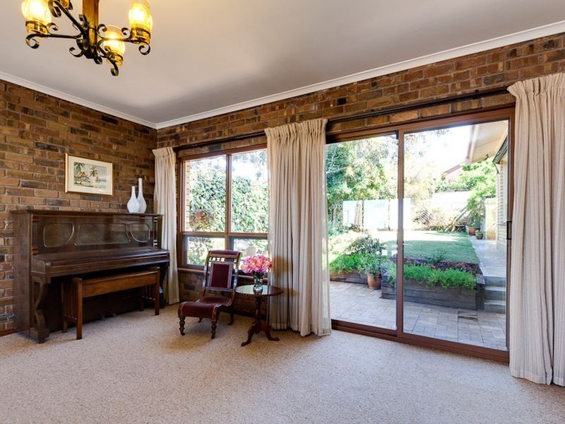 14 Sinclair Street, Seaview Downs SA 5049