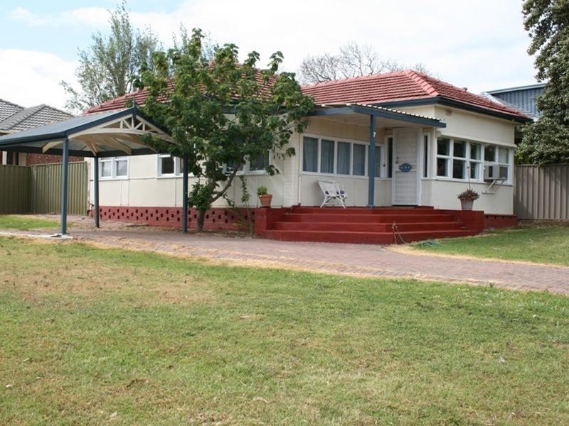 7 Gilbertson Road, Seacliff Park SA 5049