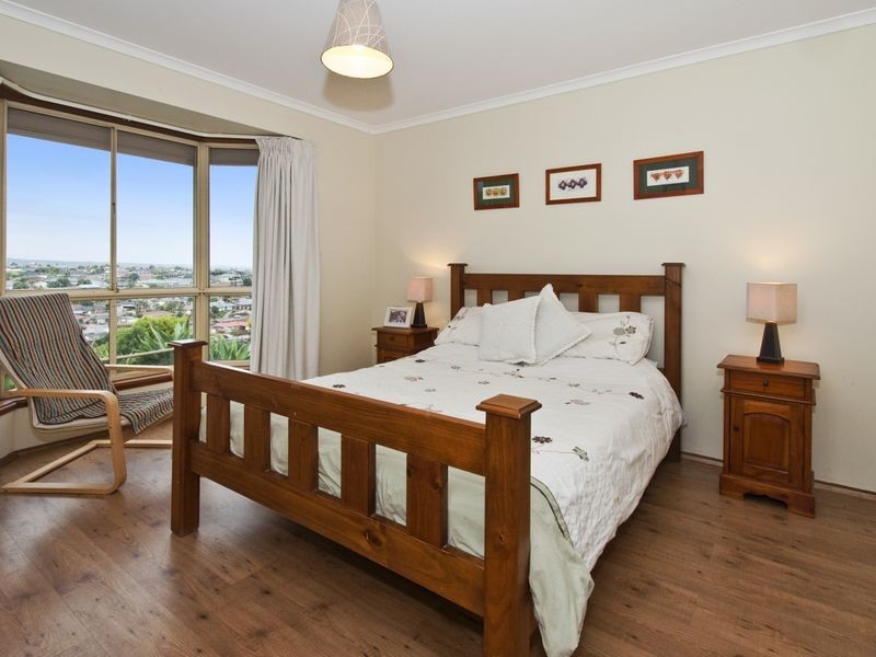 19 Spinnaker Circuit, Sheidow Park SA 5158