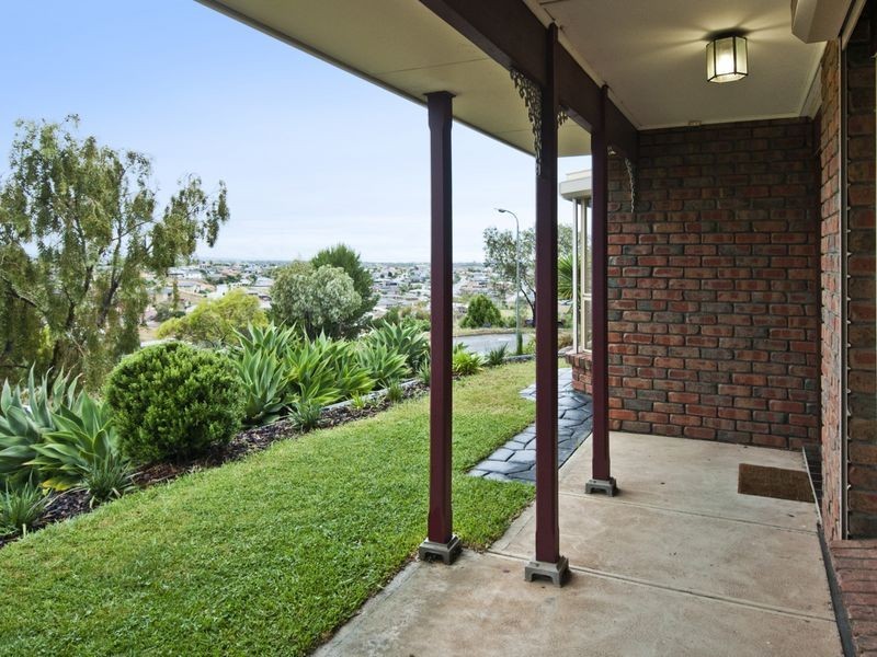 19 Spinnaker Circuit, Sheidow Park SA 5158