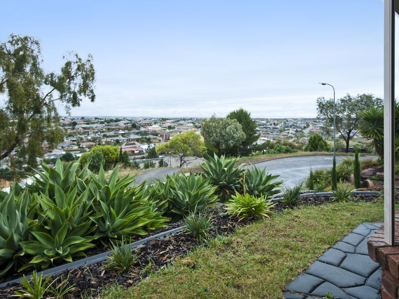 19 Spinnaker Circuit, Sheidow Park SA 5158