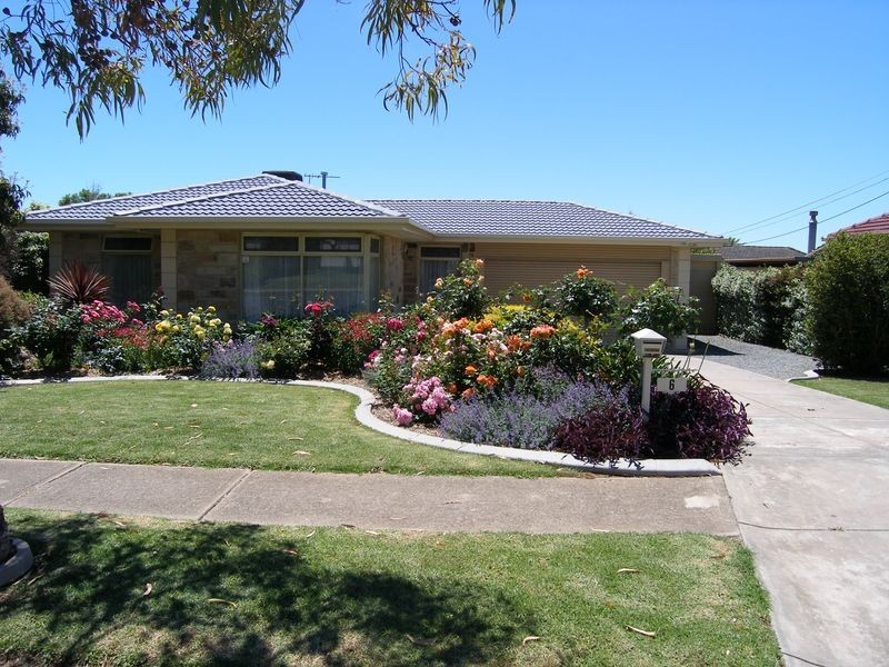 6 Mott Street, Seacliff Park SA 5049