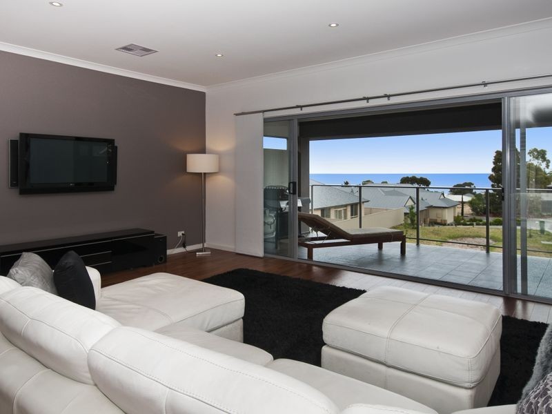 12 Manos Court, Seacliff Park SA 5049