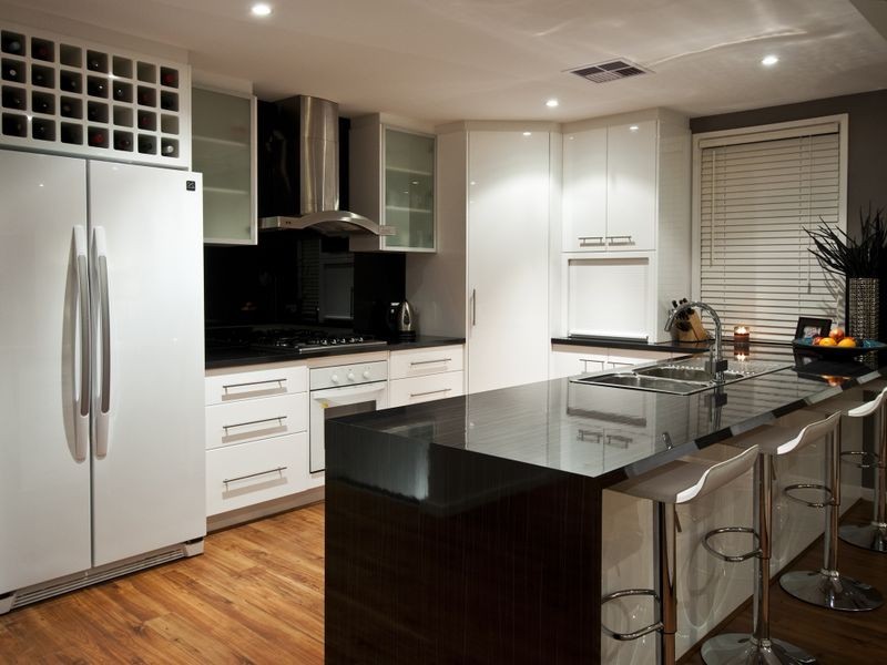 12 Manos Court, Seacliff Park SA 5049