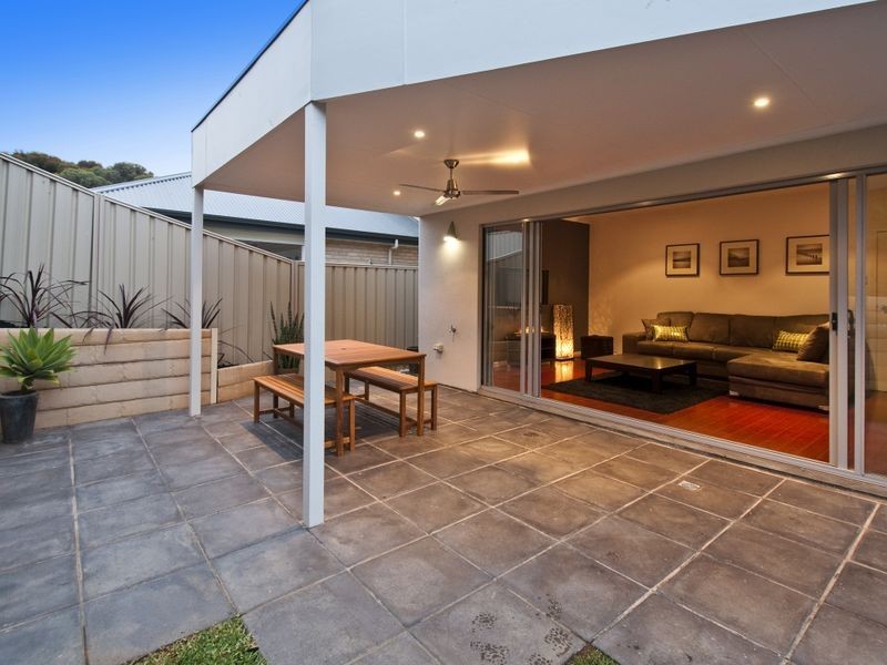 12 Manos Court, Seacliff Park SA 5049