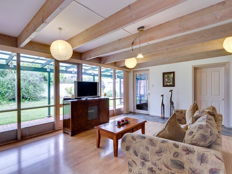 21 Ballara Avenue, Warradale SA 5046