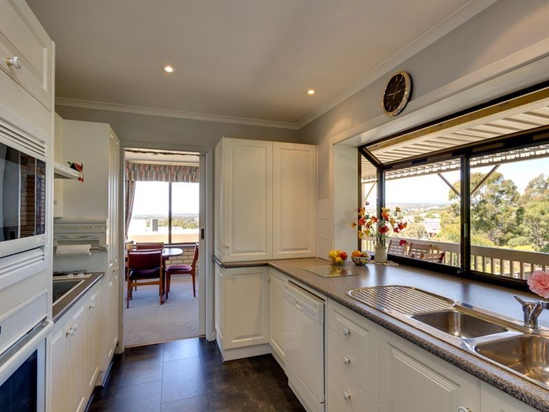 41 Braeside Ave, Seacombe Heights SA 5047