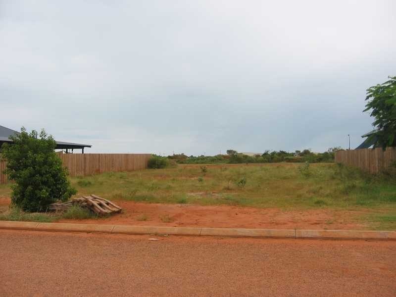 17 Narbarlek Street, Broome WA 6725