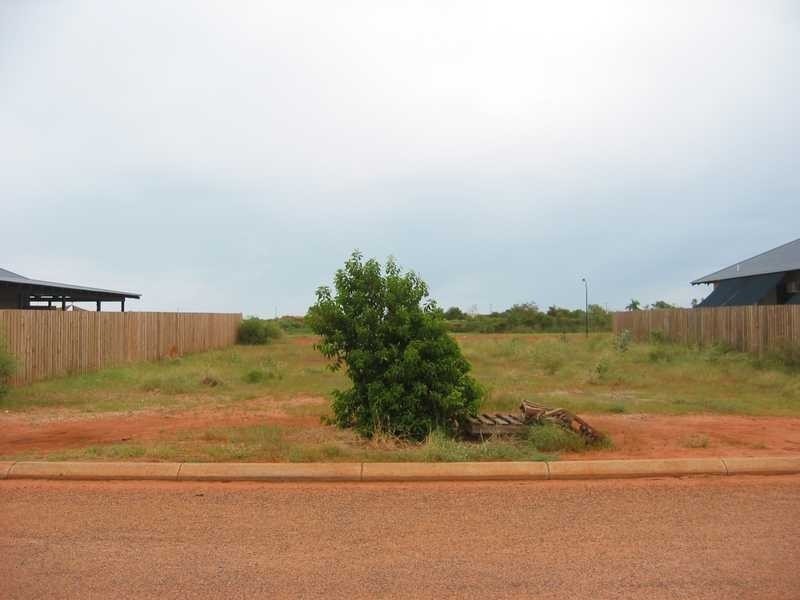 17 Narbarlek Street, Broome WA 6725