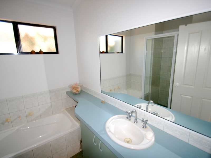 4 Gibson Retreat, Cable Beach WA 6726