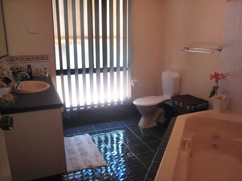 11 Kapang Drive, Cable Beach WA 6726