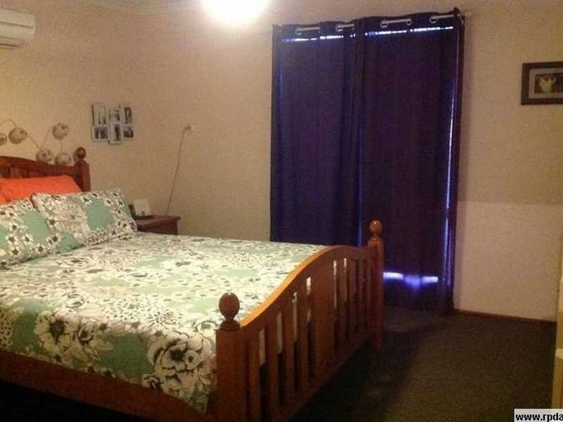 48 Attwood Street, Mount Magnet WA 6638