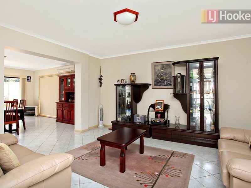 6 Coletta Place, Prestons NSW 2170