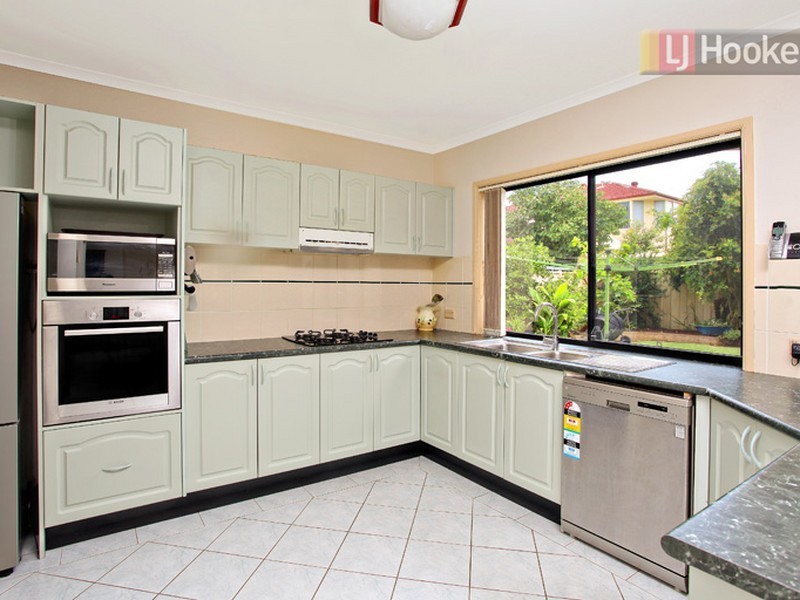 6 Coletta Place, Prestons NSW 2170