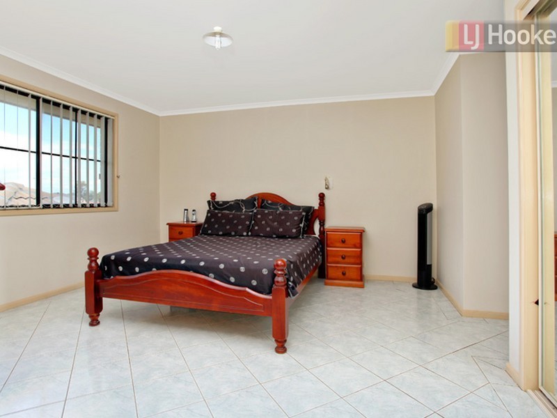 6 Coletta Place, Prestons NSW 2170