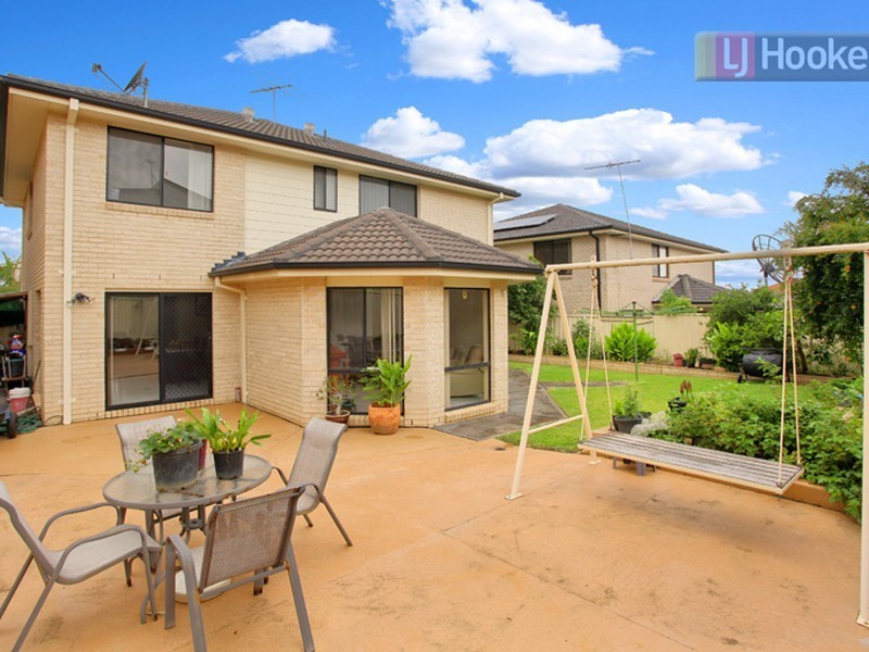 6 Coletta Place, Prestons NSW 2170