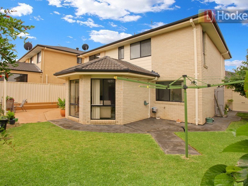 6 Coletta Place, Prestons NSW 2170