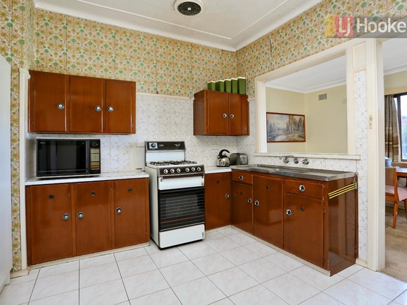 27 Lock Street, Blacktown NSW 2148