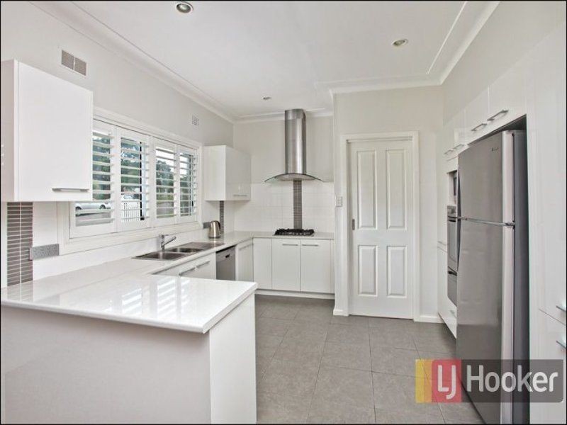 2 Yuruga Avenue, Doonside NSW 2767