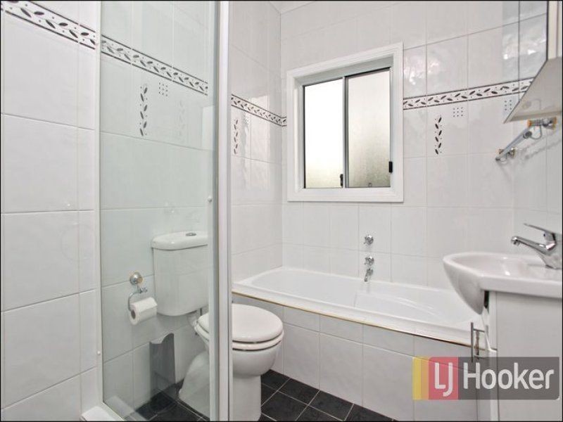 2 Yuruga Avenue, Doonside NSW 2767