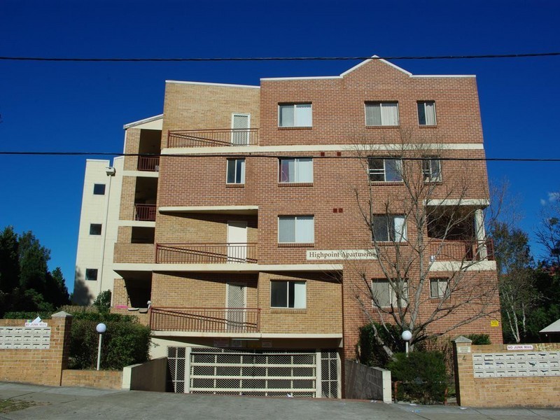 8/2-4 Fourth Avenue, Blacktown NSW 2148