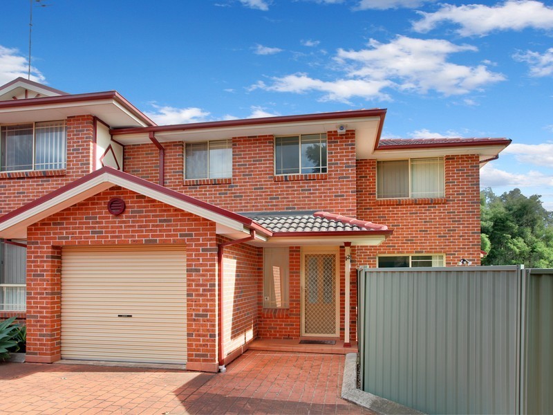 12/16 Hillcrest Road, Quakers Hill NSW 2763