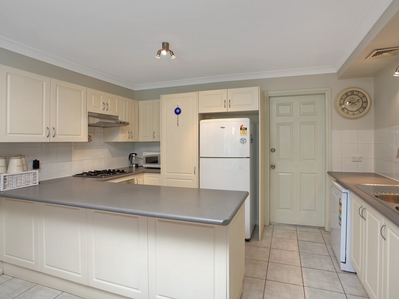 12/16 Hillcrest Road, Quakers Hill NSW 2763