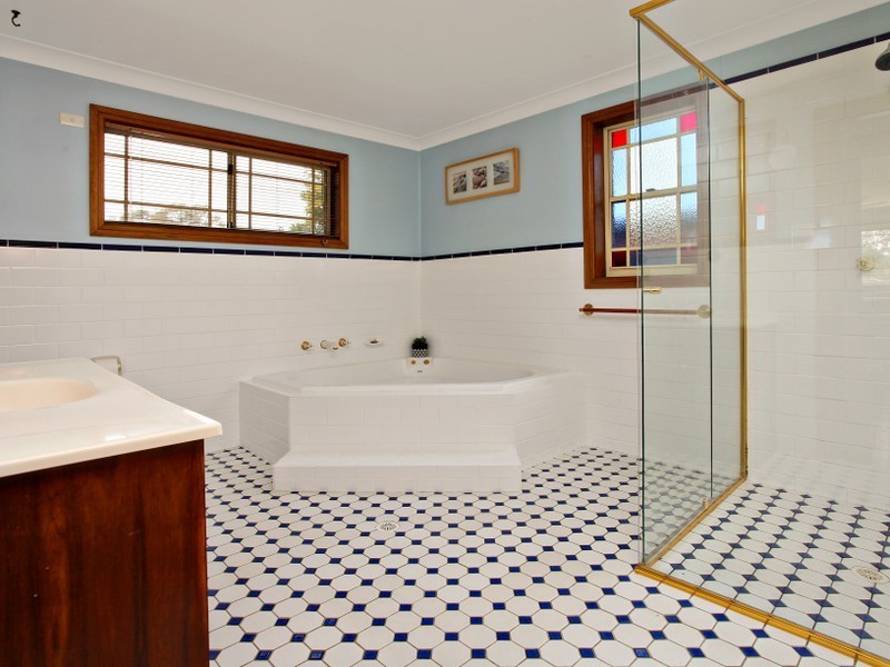 11 Highlands Crescent, Blacktown NSW 2148