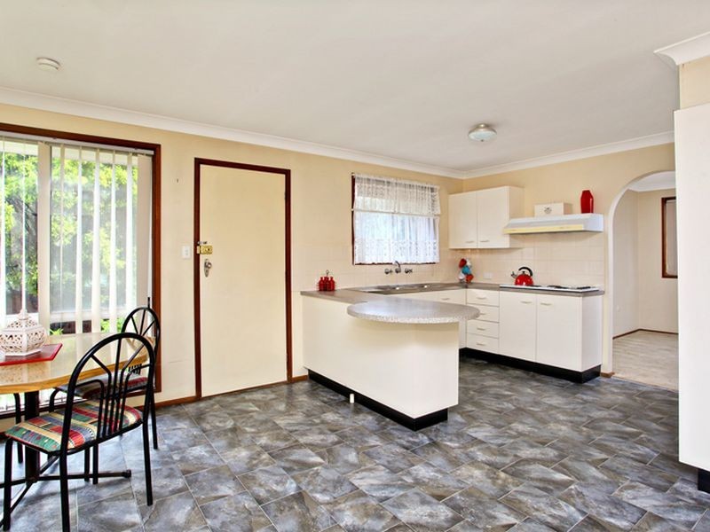 21 Lobelia Crescent, Quakers Hill NSW 2763