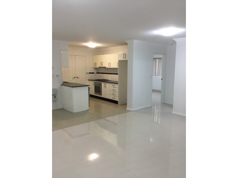 4/8-14 Oxford Street, Blacktown NSW 2148