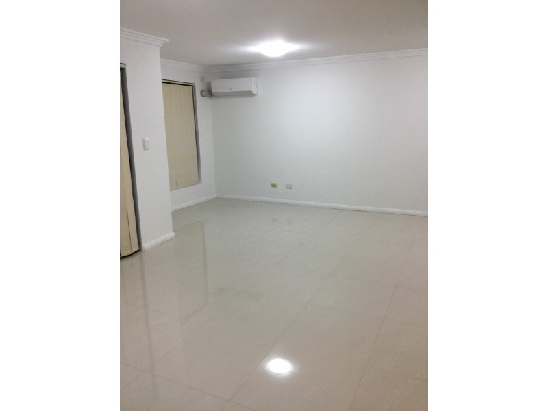 4/8-14 Oxford Street, Blacktown NSW 2148